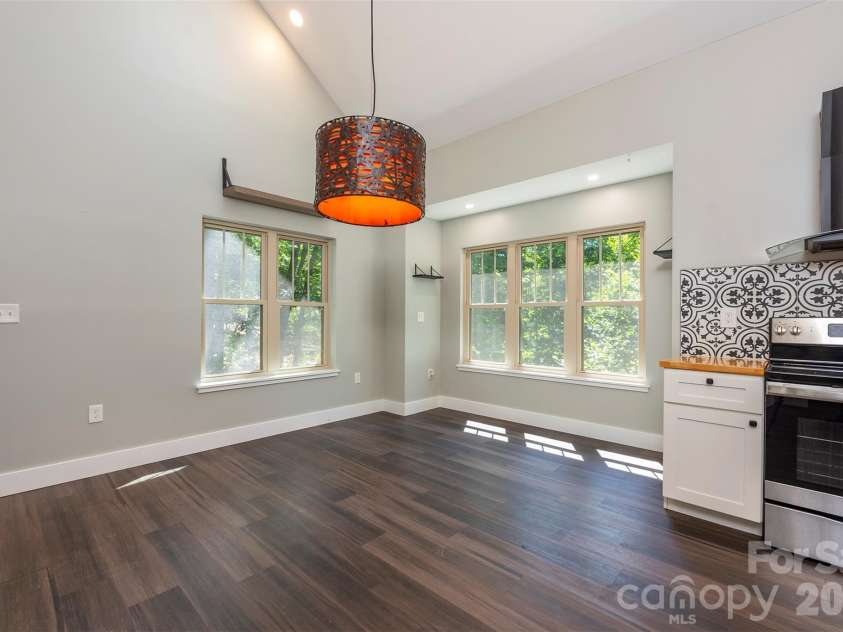 115 Bartram Way, Black Mountain, NC 28711.  MLS# CAR4334458, YatesRealty ID 3745. 