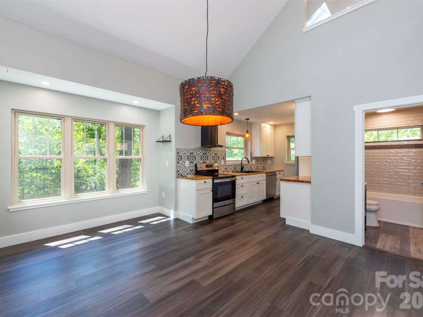 115 Bartram Way, Black Mountain, NC 28711.  MLS# CAR4334458, YatesRealty ID 3745. 