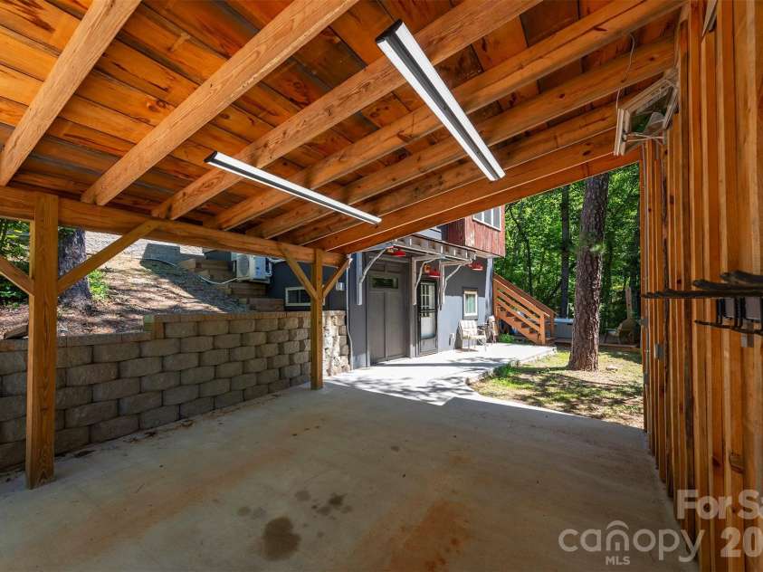 115 Bartram Way, Black Mountain, NC 28711.  MLS# CAR4334458, YatesRealty ID 3745. 