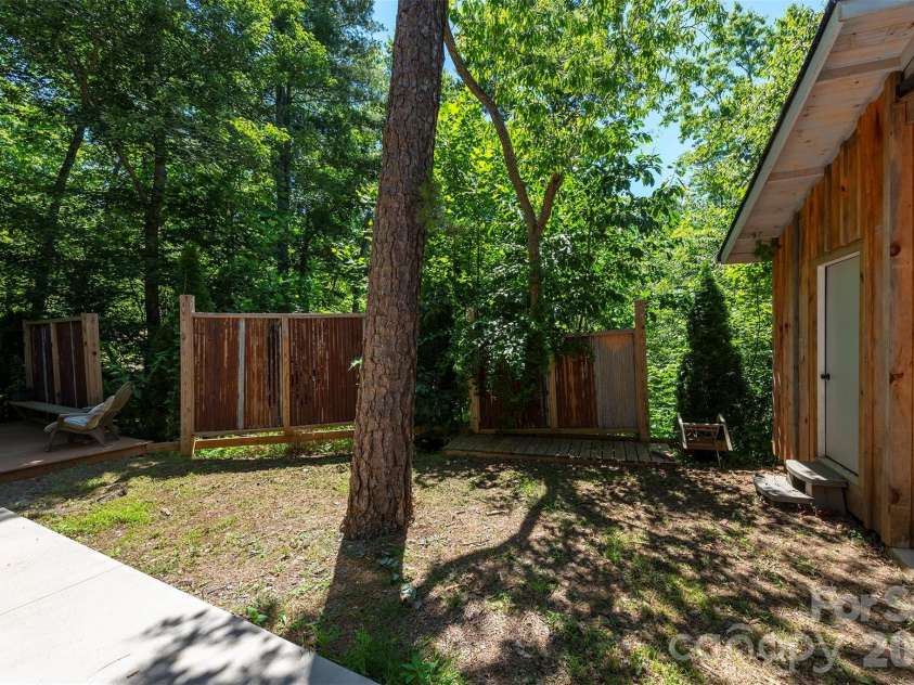 115 Bartram Way, Black Mountain, NC 28711.  MLS# CAR4334458, YatesRealty ID 3745. 