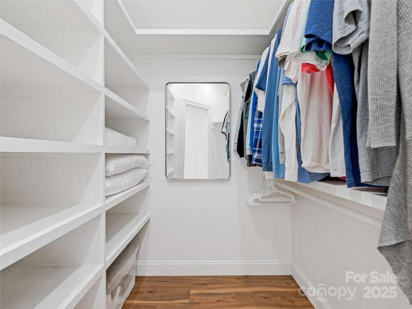 55 Plantation Drive, Asheville, NC 28806.  MLS# CAR4230730, YatesRealty ID 3745. Main Level Primary Closet