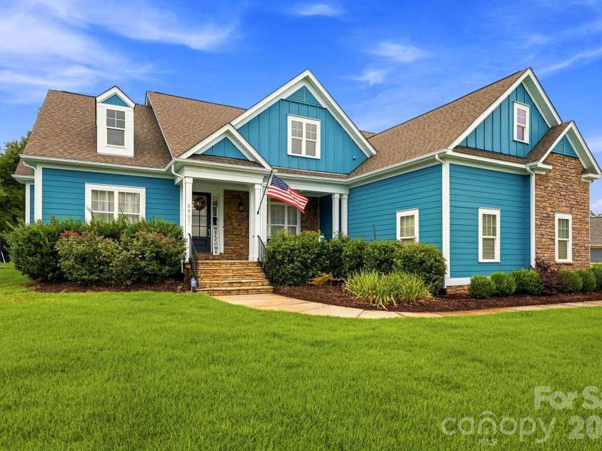 6957 Pin Oaks Drive, Denver, NC 28037.  MLS# CAR4404727, YatesRealty ID 37452. 