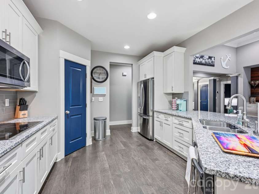 6957 Pin Oaks Drive, Denver, NC 28037.  MLS# CAR4404727, YatesRealty ID 37452. 