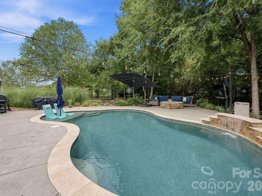 6957 Pin Oaks Drive, Denver, NC 28037.  MLS# CAR4404727, YatesRealty ID 37452. 