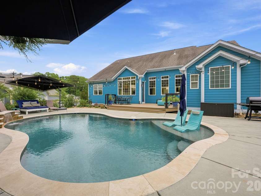6957 Pin Oaks Drive, Denver, NC 28037.  MLS# CAR4404727, YatesRealty ID 37452. 