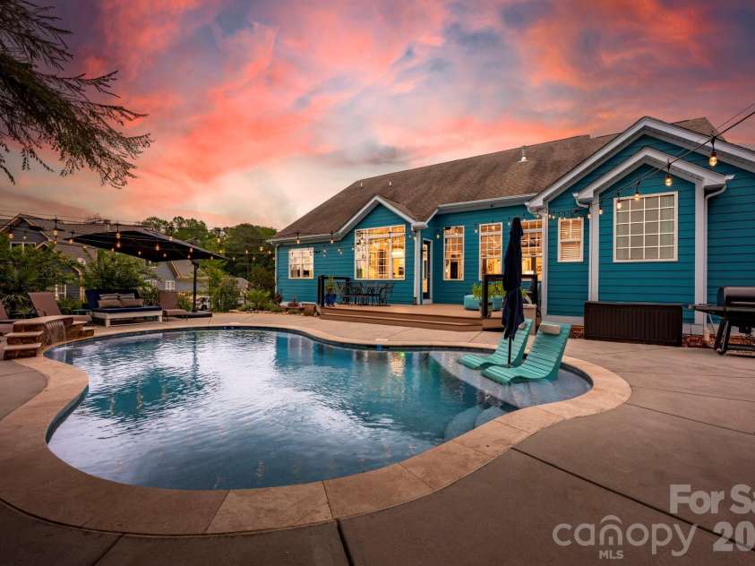 6957 Pin Oaks Drive, Denver, NC 28037.  MLS# CAR4404727, YatesRealty ID 37452. 