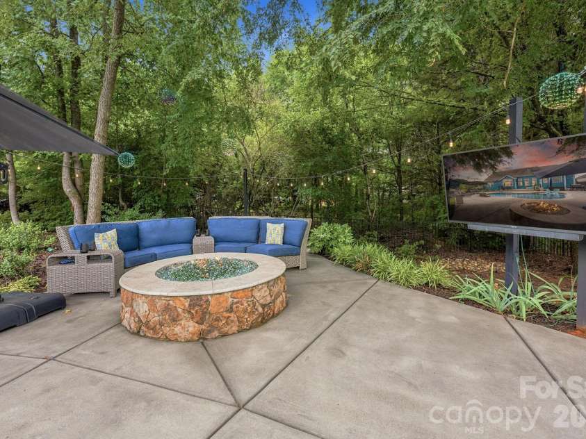 6957 Pin Oaks Drive, Denver, NC 28037.  MLS# CAR4404727, YatesRealty ID 37452. 
