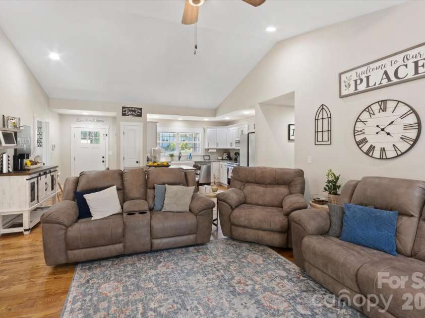 4364 Belmont Drive, Morganton, NC 28655.  MLS# CAR4404546, YatesRealty ID 37454. 