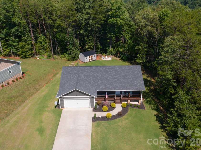 4364 Belmont Drive, Morganton, NC 28655.  MLS# CAR4404546, YatesRealty ID 37454. 