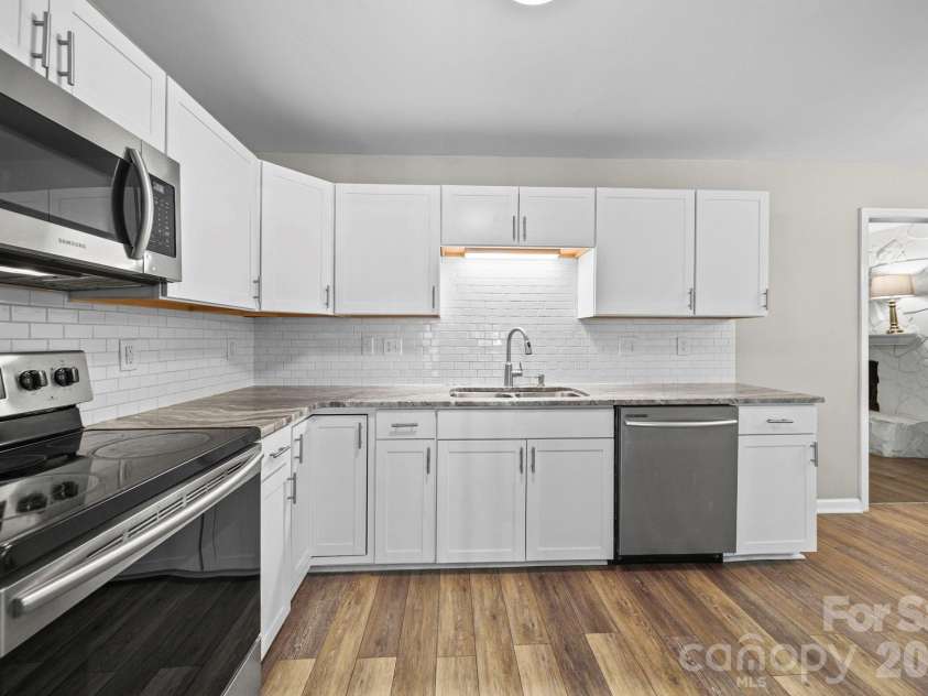 619 Cedarwood Drive, Monroe, NC 28112.  MLS# CAR4404997, YatesRealty ID 37455. 