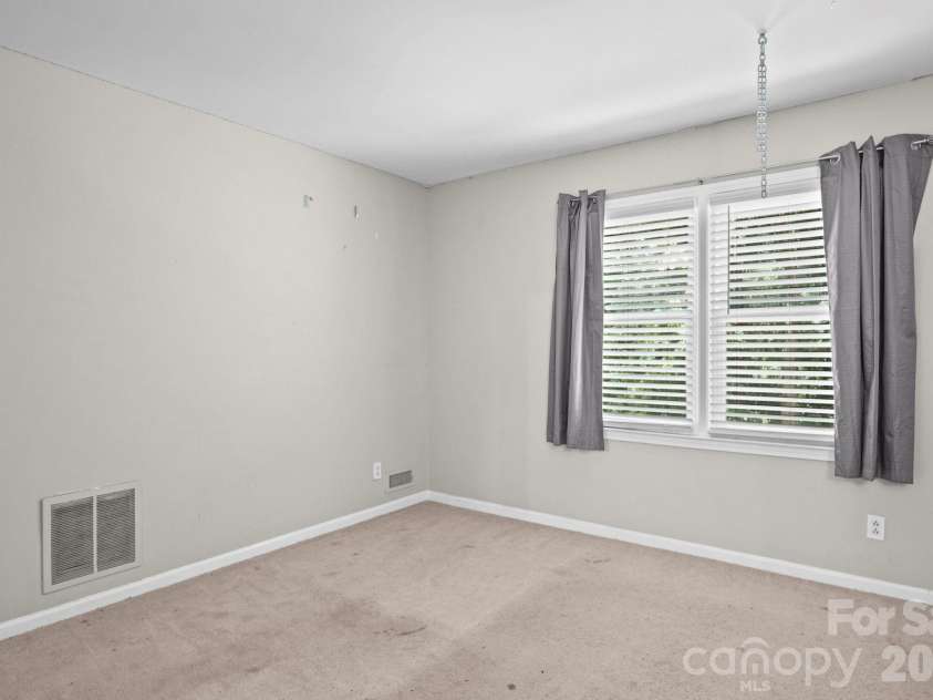619 Cedarwood Drive, Monroe, NC 28112.  MLS# CAR4404997, YatesRealty ID 37455. 