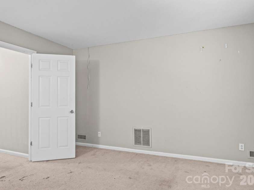 619 Cedarwood Drive, Monroe, NC 28112.  MLS# CAR4404997, YatesRealty ID 37455. 