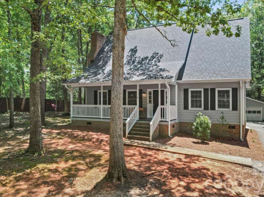 619 Cedarwood Drive, Monroe, NC 28112.  MLS# CAR4404997, YatesRealty ID 37455. 
