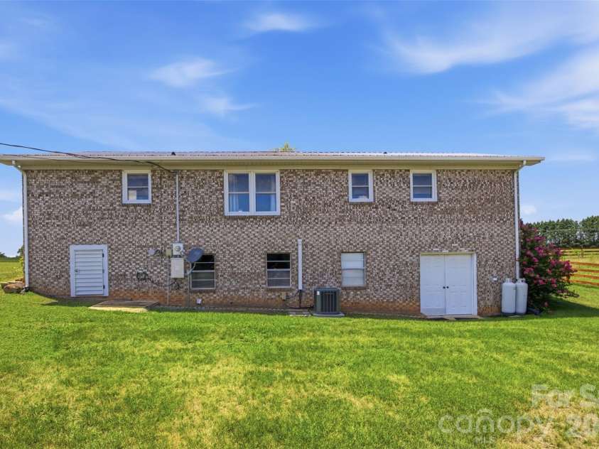 128 Old Hollis Road, Ellenboro, NC 28040.  MLS# CAR4404976, YatesRealty ID 37456. 