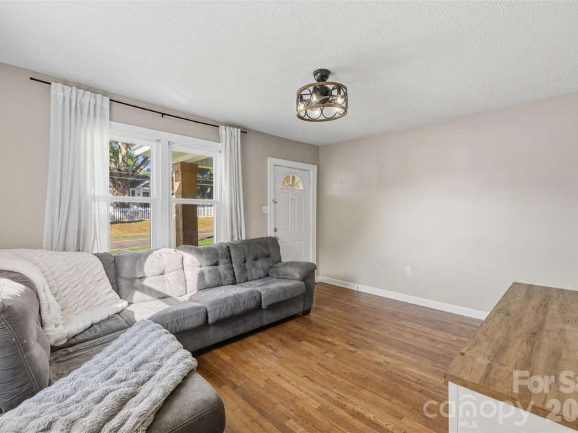 300 Harris Street, Fort Mill, SC 29715.  MLS# CAR4403998, YatesRealty ID 37457. 