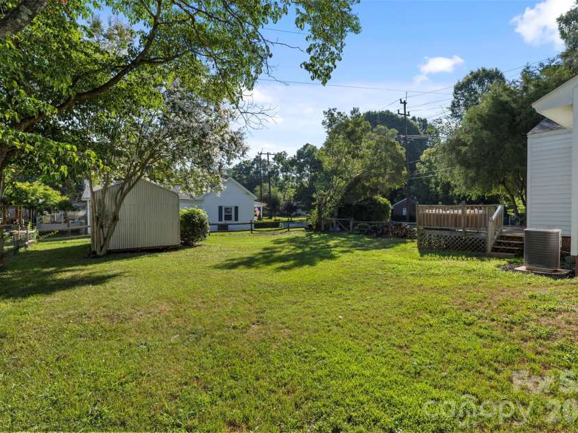 300 Harris Street, Fort Mill, SC 29715.  MLS# CAR4403998, YatesRealty ID 37457. 