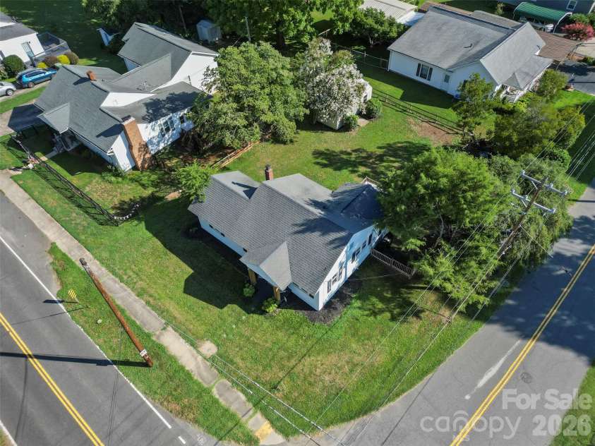 300 Harris Street, Fort Mill, SC 29715.  MLS# CAR4403998, YatesRealty ID 37457. 