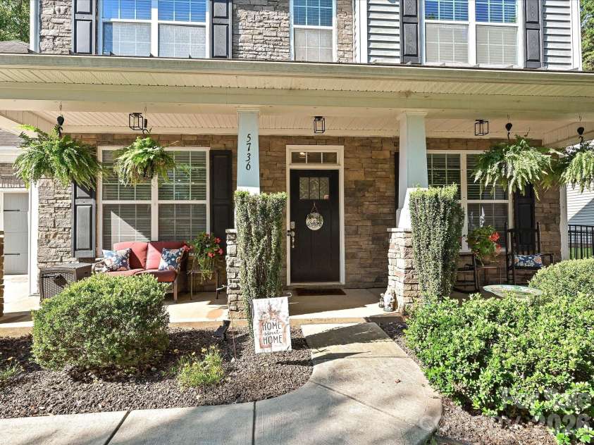 5736 Mcdowell Run Drive, Huntersville, NC 28078.  MLS# CAR4404975, YatesRealty ID 37458. 
