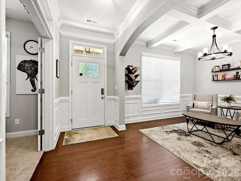 5736 Mcdowell Run Drive, Huntersville, NC 28078.  MLS# CAR4404975, YatesRealty ID 37458. 