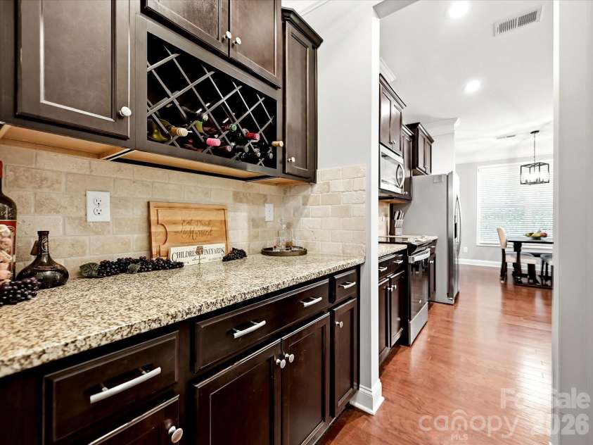 5736 Mcdowell Run Drive, Huntersville, NC 28078.  MLS# CAR4404975, YatesRealty ID 37458. 