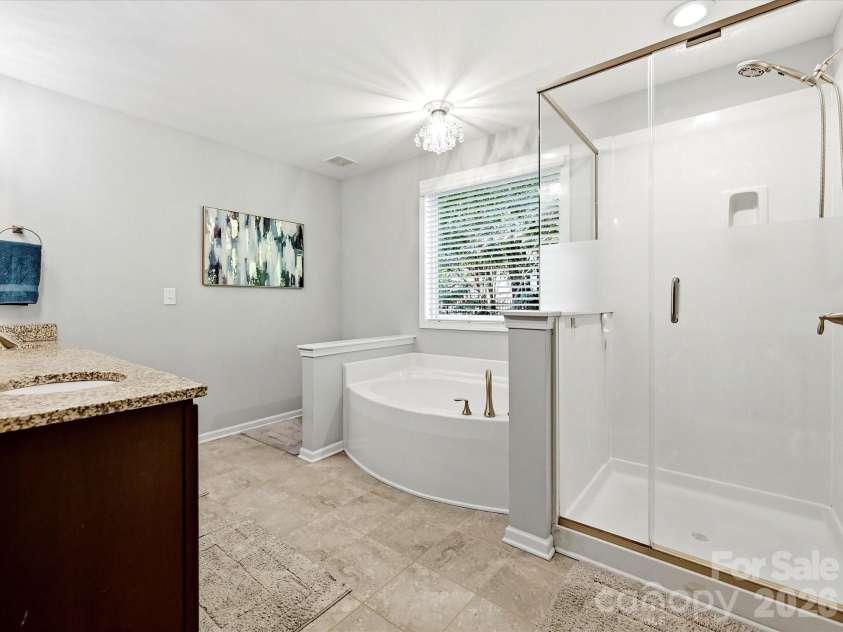 5736 Mcdowell Run Drive, Huntersville, NC 28078.  MLS# CAR4404975, YatesRealty ID 37458. 