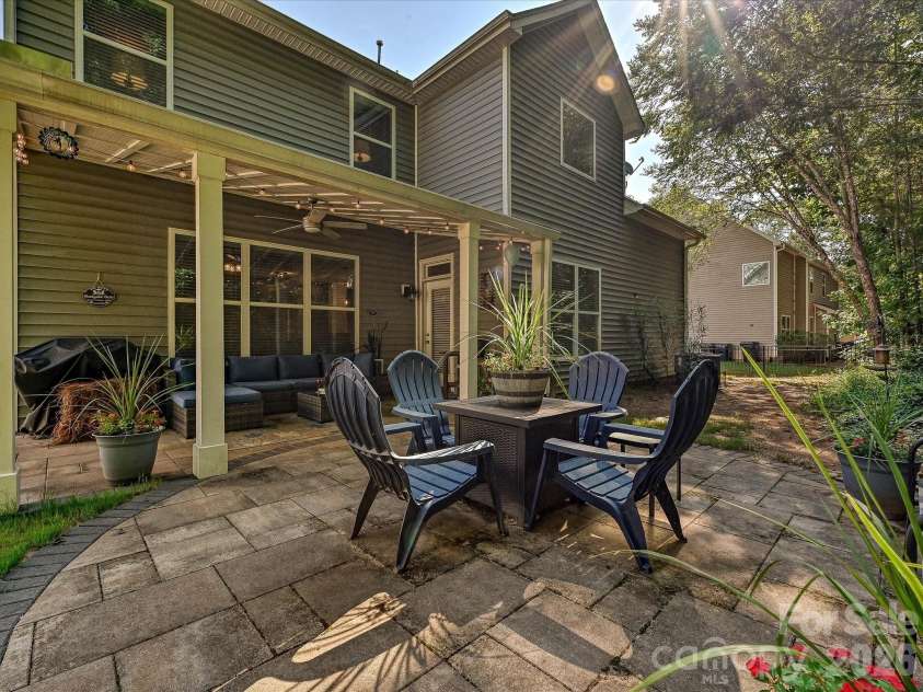 5736 Mcdowell Run Drive, Huntersville, NC 28078.  MLS# CAR4404975, YatesRealty ID 37458. 