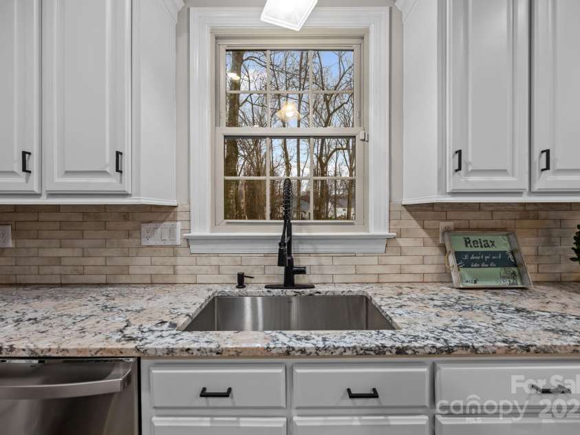 17433 Glassfield Drive, Huntersville, NC 28078.  MLS# CAR4333480, YatesRealty ID 3746. 