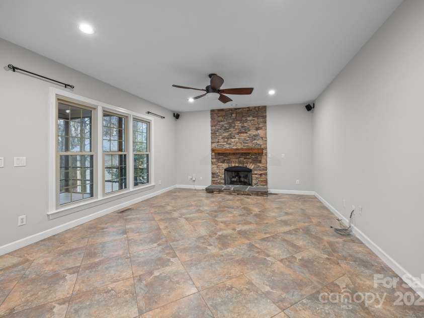 17433 Glassfield Drive, Huntersville, NC 28078.  MLS# CAR4333480, YatesRealty ID 3746. 