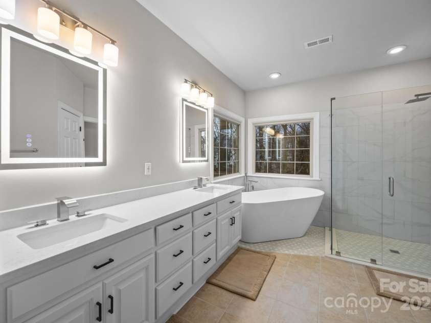 17433 Glassfield Drive, Huntersville, NC 28078.  MLS# CAR4333480, YatesRealty ID 3746. 