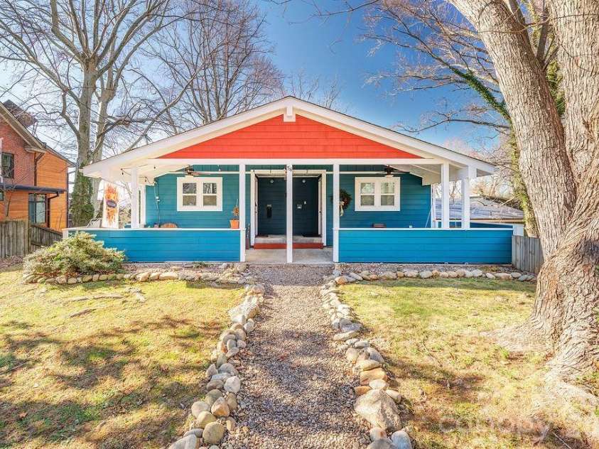54 Liberty Street, Asheville, NC 28801.  MLS# CAR4336903, YatesRealty ID 3746. 