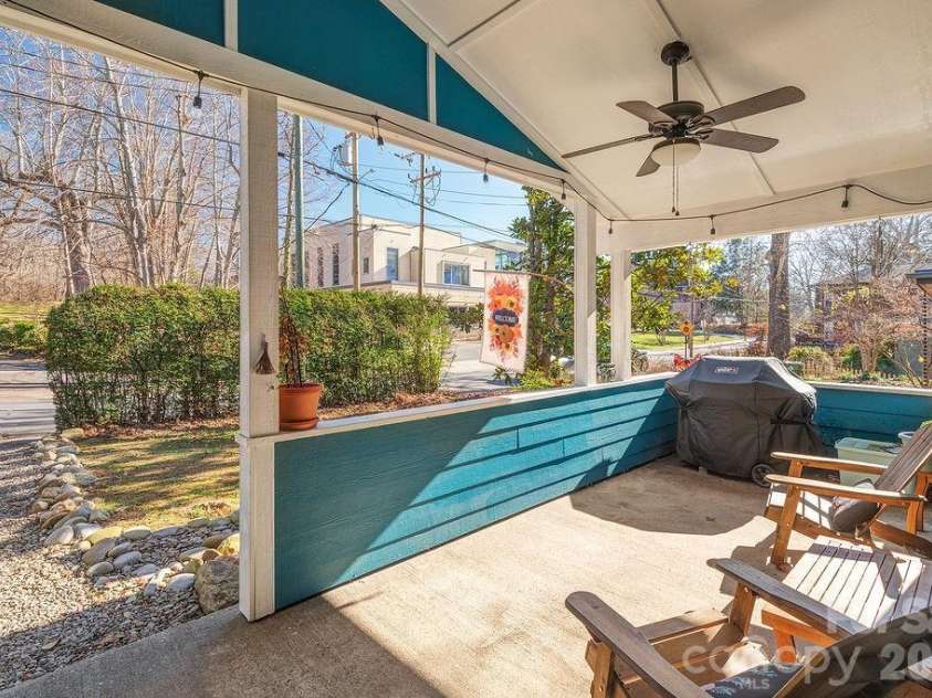 54 Liberty Street, Asheville, NC 28801.  MLS# CAR4336903, YatesRealty ID 3746. 