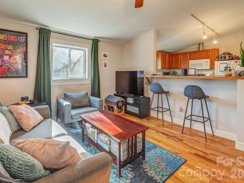 54 Liberty Street, Asheville, NC 28801.  MLS# CAR4336903, YatesRealty ID 3746. 