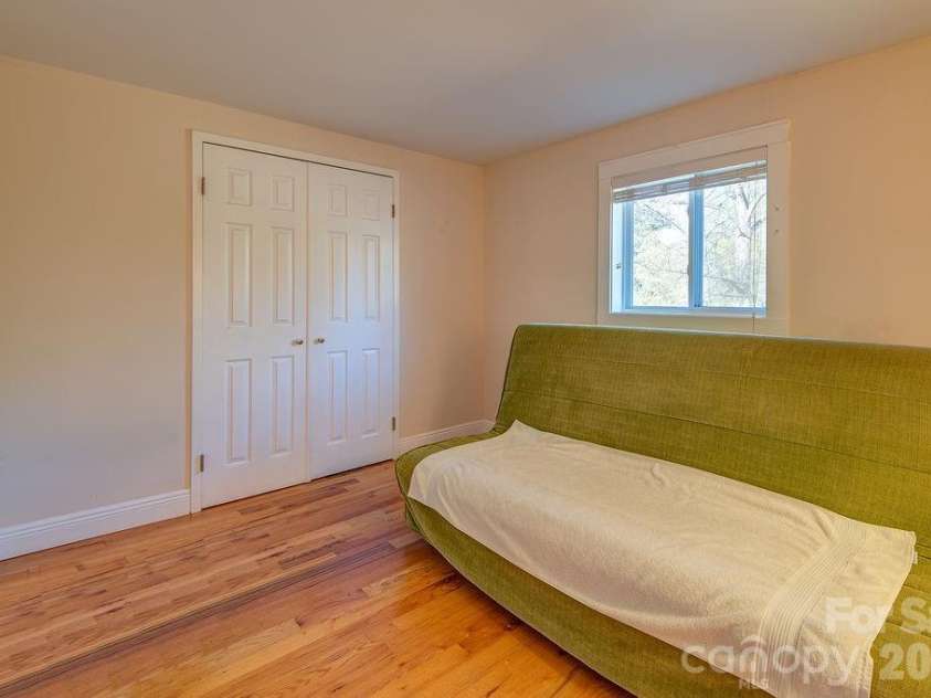 54 Liberty Street, Asheville, NC 28801.  MLS# CAR4336903, YatesRealty ID 3746. 