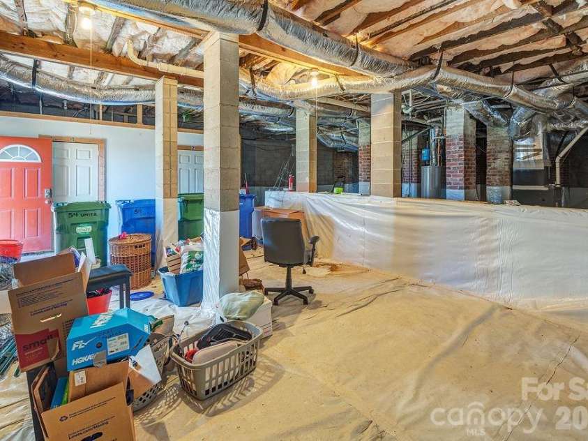 54 Liberty Street, Asheville, NC 28801.  MLS# CAR4336903, YatesRealty ID 3746. 