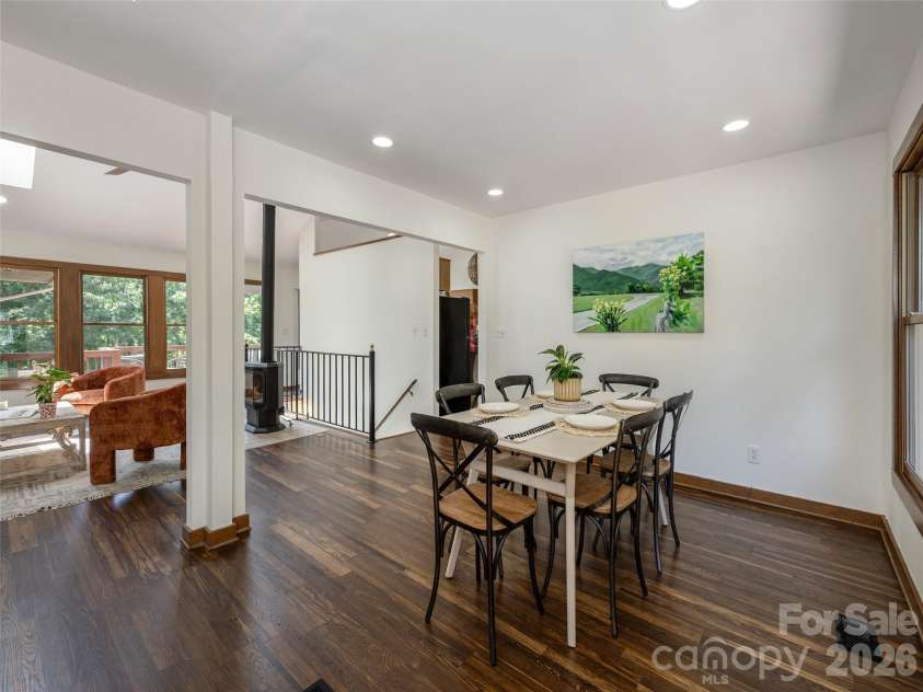155 Crabapple Lane, Asheville, NC 28804.  MLS# CAR4405050, YatesRealty ID 37460. 