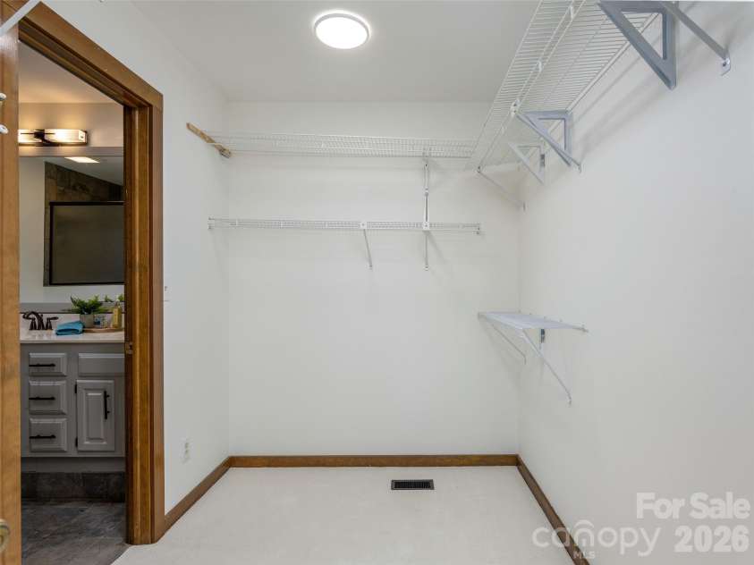 155 Crabapple Lane, Asheville, NC 28804.  MLS# CAR4405050, YatesRealty ID 37460. 