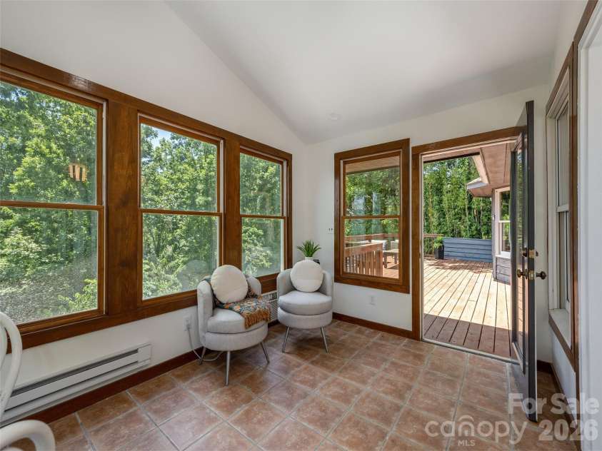 155 Crabapple Lane, Asheville, NC 28804.  MLS# CAR4405050, YatesRealty ID 37460. 