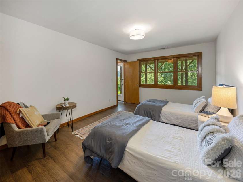 155 Crabapple Lane, Asheville, NC 28804.  MLS# CAR4405050, YatesRealty ID 37460. 