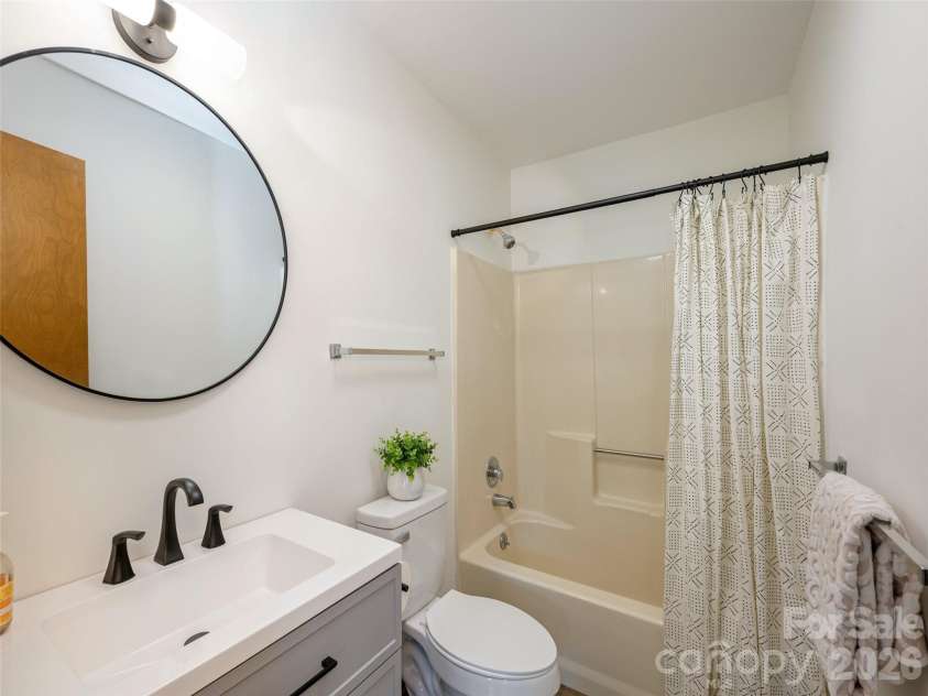 155 Crabapple Lane, Asheville, NC 28804.  MLS# CAR4405050, YatesRealty ID 37460. 