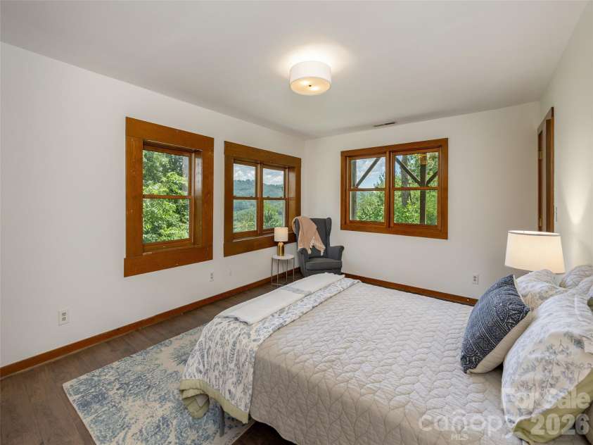 155 Crabapple Lane, Asheville, NC 28804.  MLS# CAR4405050, YatesRealty ID 37460. 