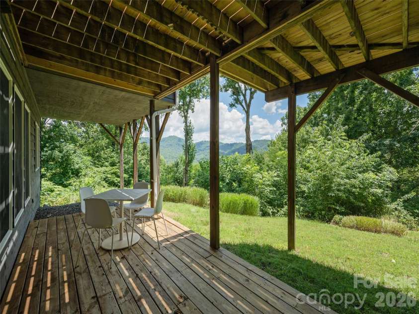 155 Crabapple Lane, Asheville, NC 28804.  MLS# CAR4405050, YatesRealty ID 37460. 