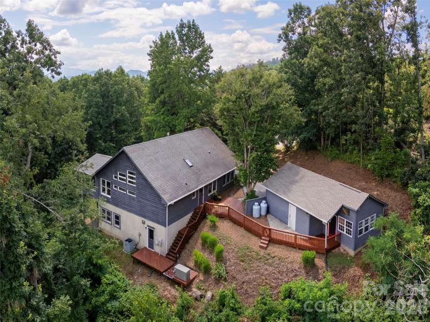 155 Crabapple Lane, Asheville, NC 28804.  MLS# CAR4405050, YatesRealty ID 37460. 