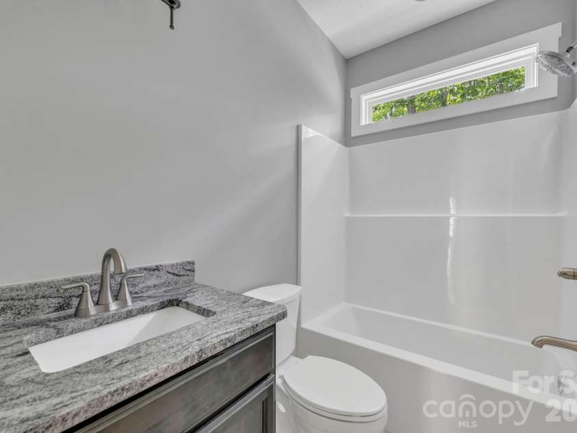 63 Abbey Lane, Hendersonville, NC 28739.  MLS# CAR4404667, YatesRealty ID 37462. Second bath