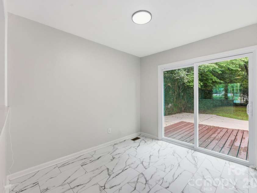 9430 Trinity Road, Charlotte, NC 28216.  MLS# CAR4402794, YatesRealty ID 37463. 
