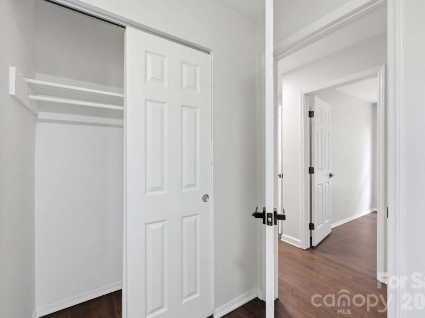 9430 Trinity Road, Charlotte, NC 28216.  MLS# CAR4402794, YatesRealty ID 37463. 