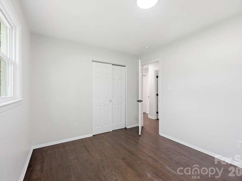 9430 Trinity Road, Charlotte, NC 28216.  MLS# CAR4402794, YatesRealty ID 37463. 