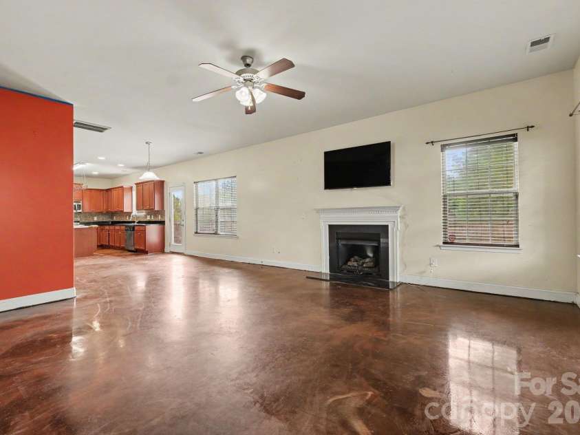 806 Brooke Nicole Place, Charlotte, NC 28213.  MLS# CAR4404624, YatesRealty ID 37466. 