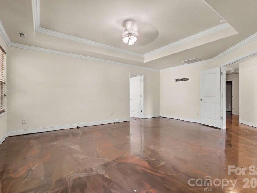 806 Brooke Nicole Place, Charlotte, NC 28213.  MLS# CAR4404624, YatesRealty ID 37466. 