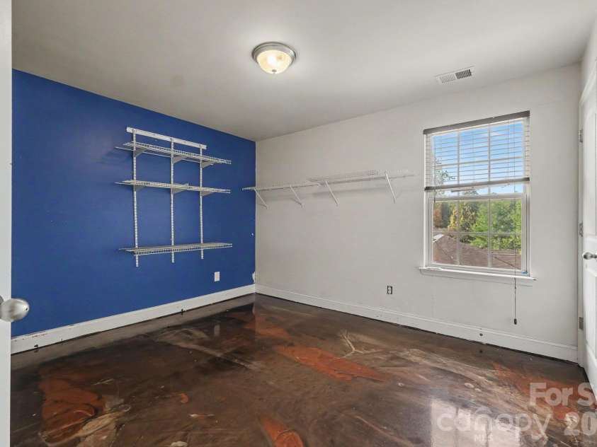 806 Brooke Nicole Place, Charlotte, NC 28213.  MLS# CAR4404624, YatesRealty ID 37466. 