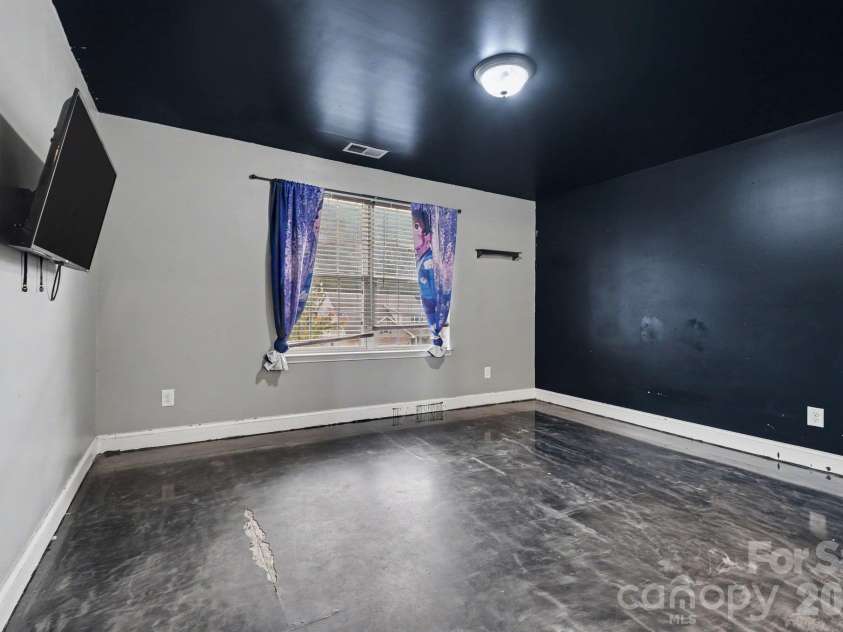 806 Brooke Nicole Place, Charlotte, NC 28213.  MLS# CAR4404624, YatesRealty ID 37466. 